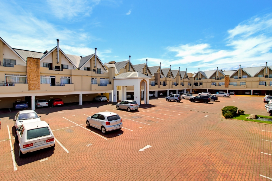 1 Bedroom Property for Sale in Whispering Pines Western Cape